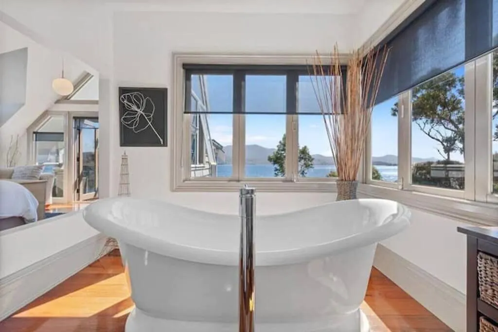 Сasa de vacaciones Casa Con Vista Luxury Waterfront Home, Sleeps 10 Hobart